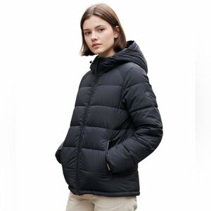 Mountain Hardwear Women's Black Down Puffer Jacket